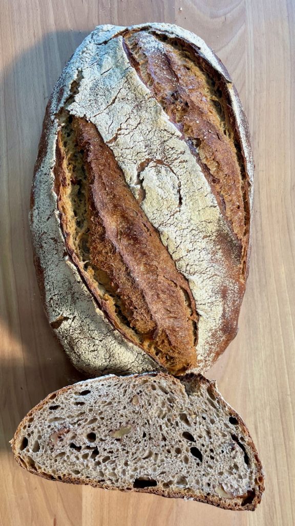 Pain au levain aux noix bio